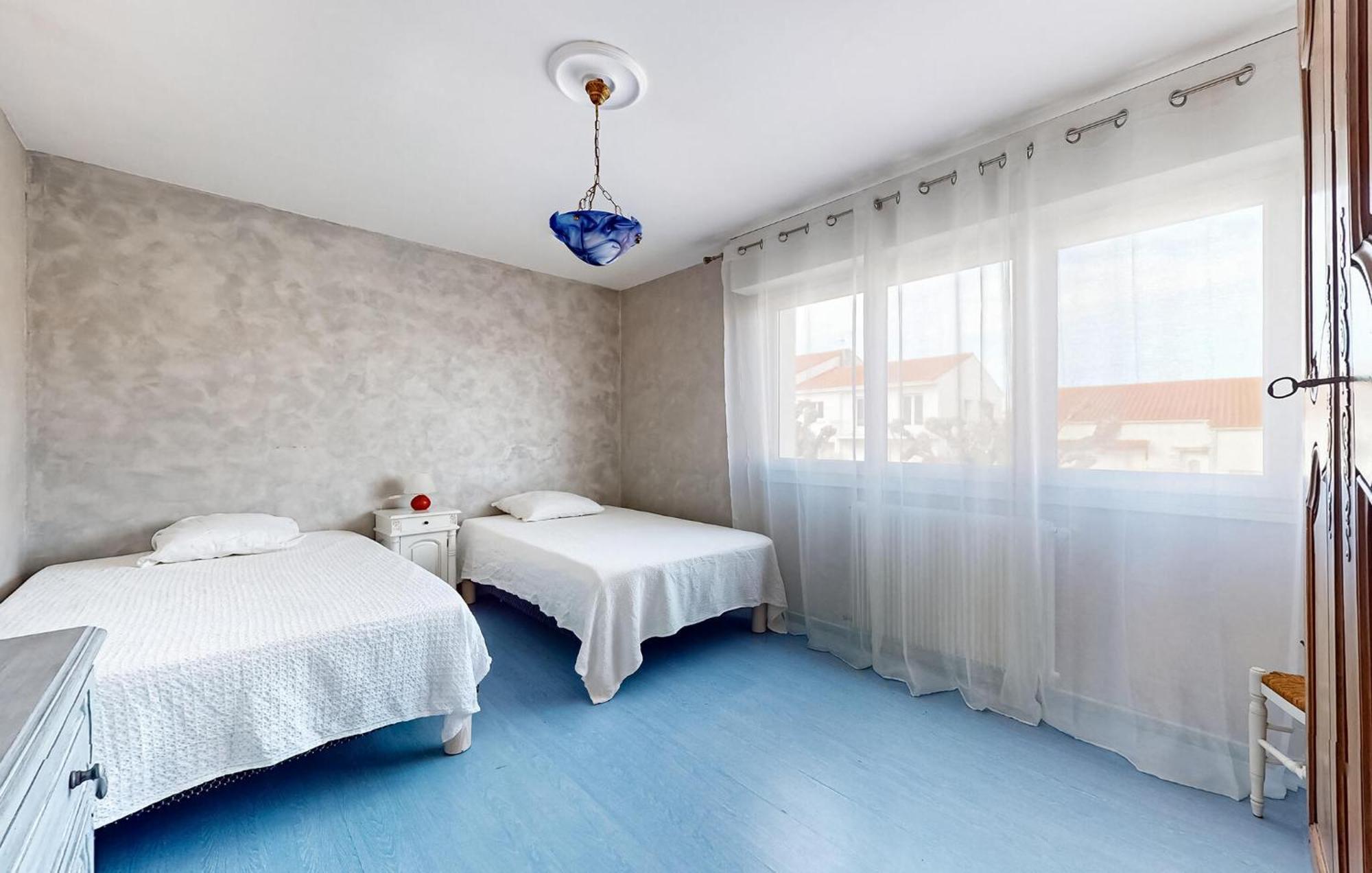 2 Bedroom Awesome In Appartement *