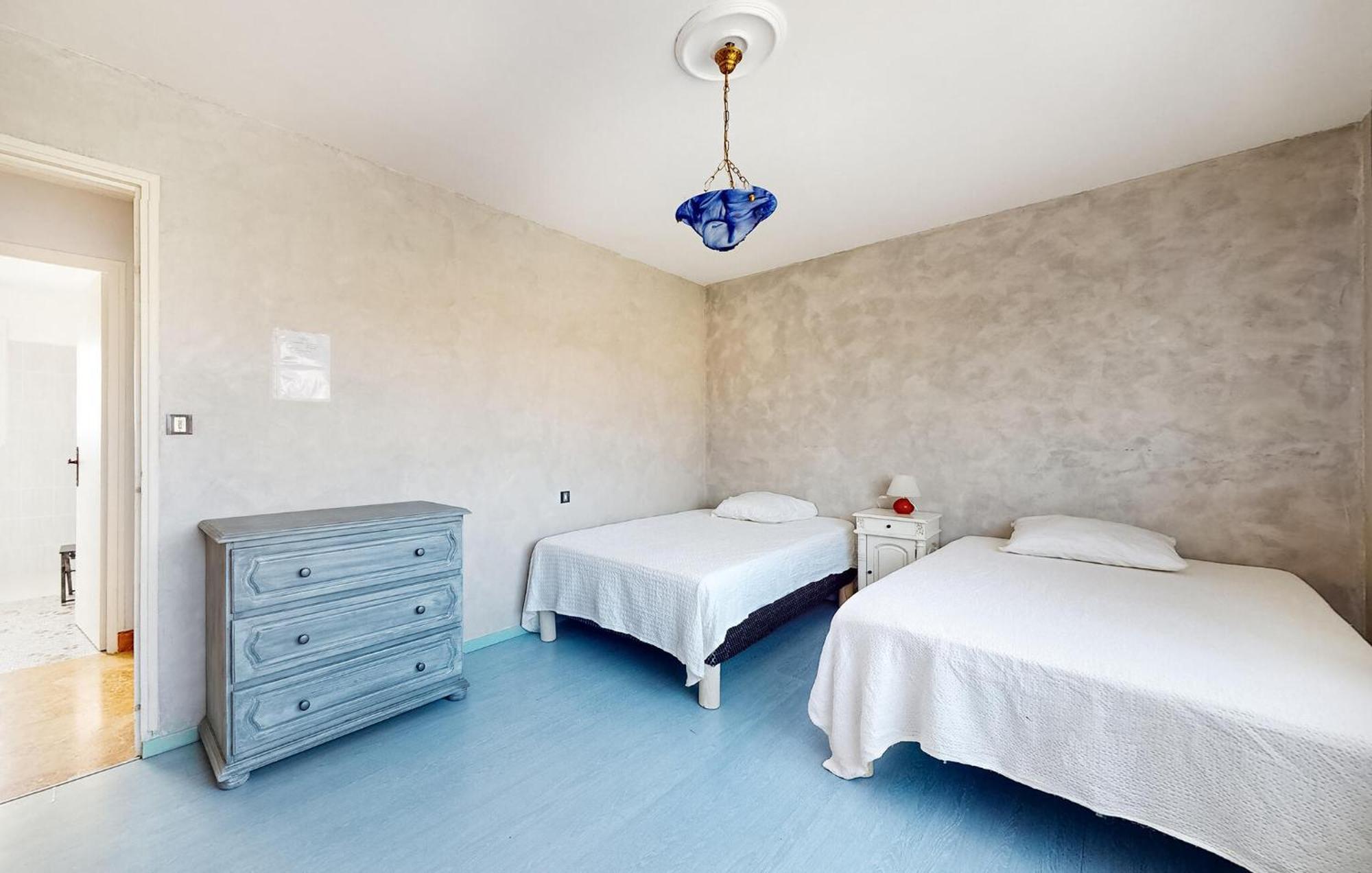 2 Bedroom Awesome In