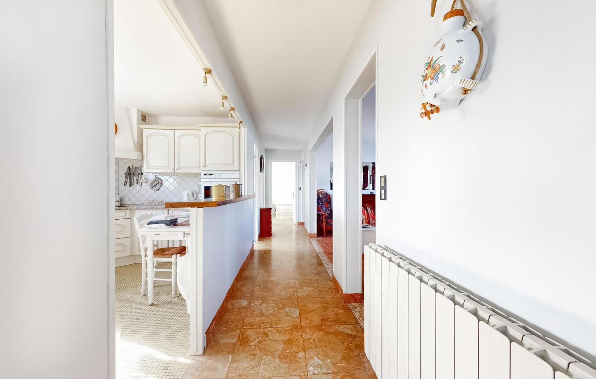 2 Bedroom Awesome In